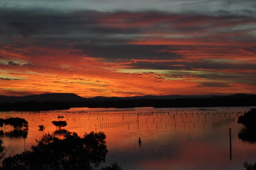 Chill-Out Lakeside - Wallis Lake ฟอร์สเตอร์ ห้อง รูปภาพ